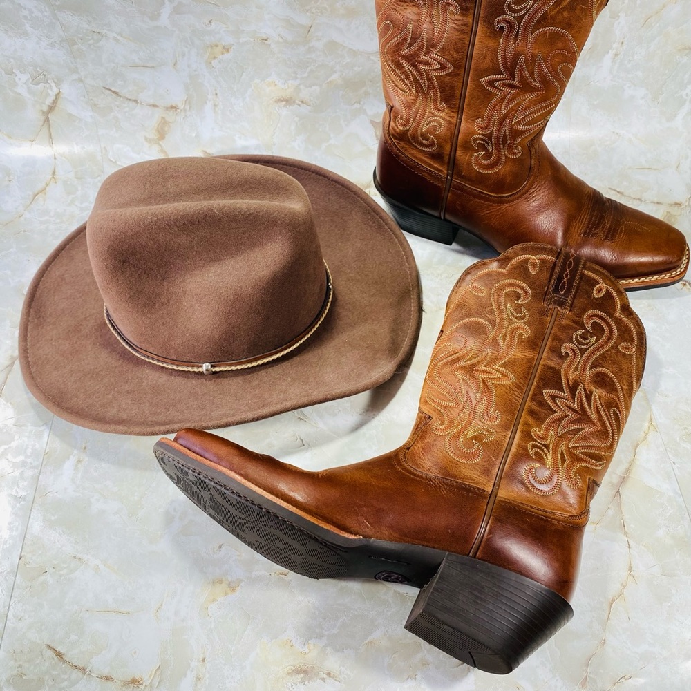 Ariat 10001056 Womens Legend Square Toe Russet Rebel WESTERN Boots Brown 9C Wide